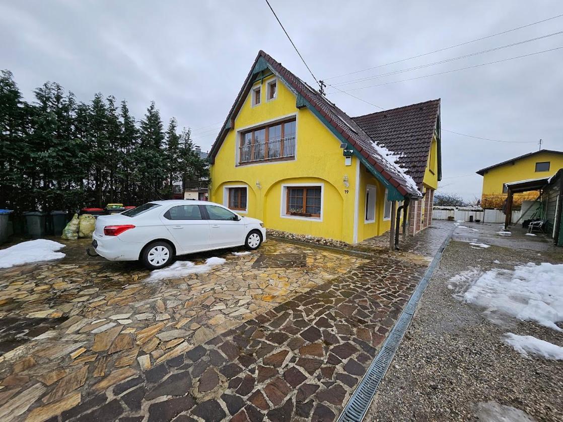 Pension Donaublick Grein 2 In Stifterstrasse19. Apartment Luaran gambar